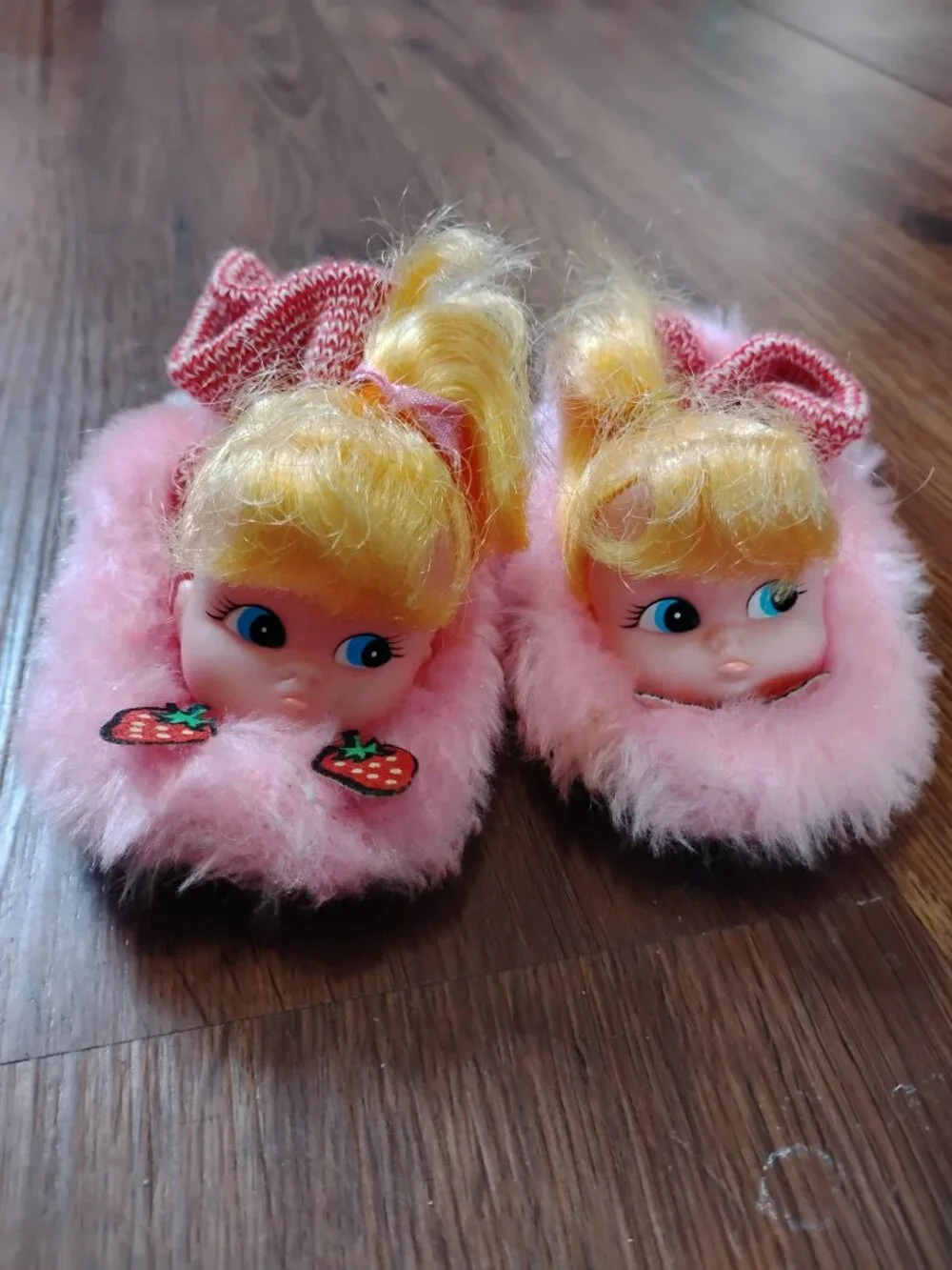 Deadstock Vintage Strawberry Shortcake 3D Doll Slippers
